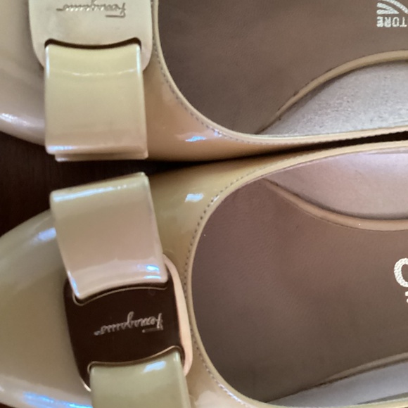 Salvatore Ferragamo flats - Picture 4 of 7